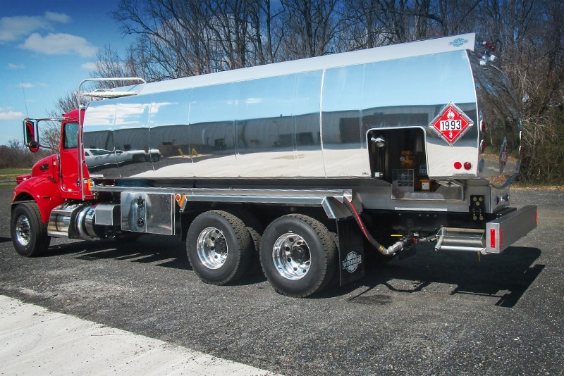 Flex Fill on Refined Fuel truck by Westmor