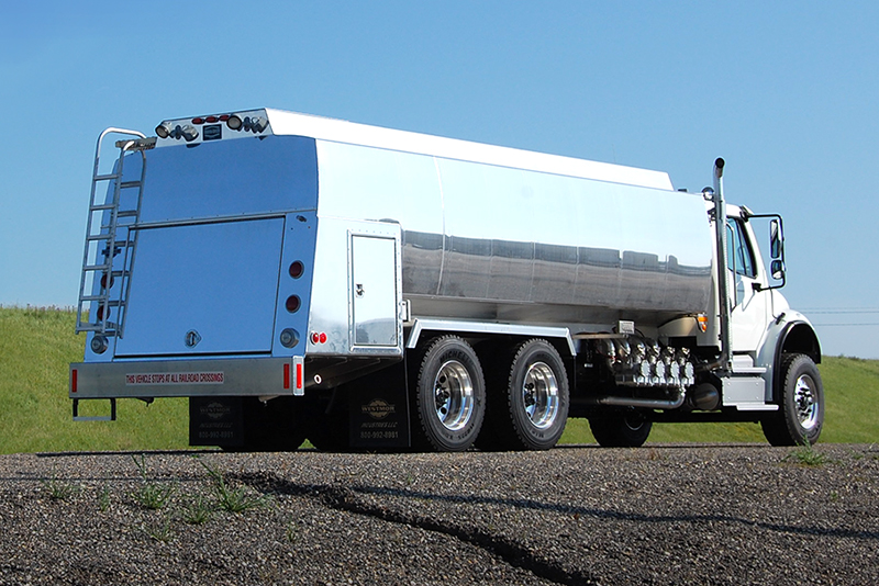 RBT 4200 refined fuel truck tank by Westmor