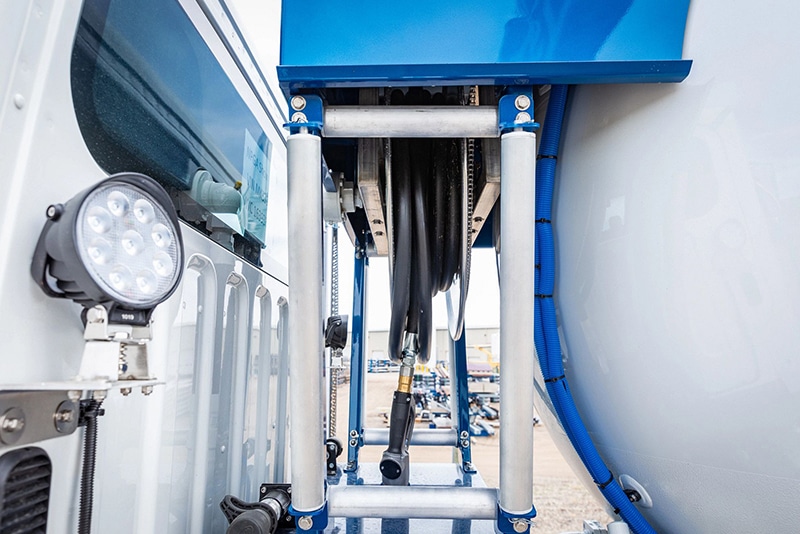 inverted hose reel on mid-delivery system by Westmor
